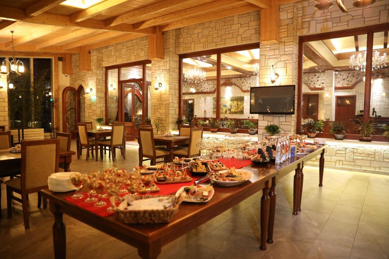 Hotel Vd Roleks Влёра Экстерьер фото