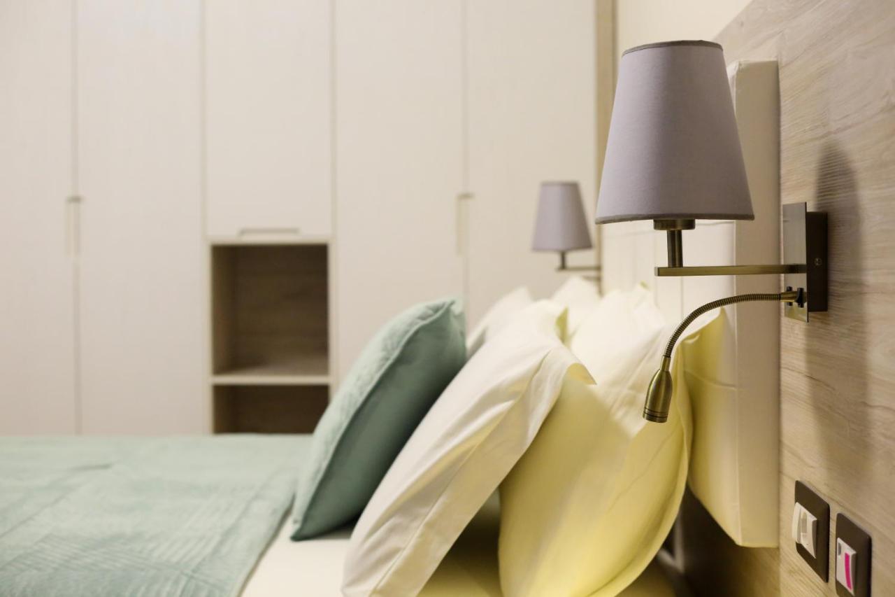 Hotel Vd Roleks Влёра Номер фото