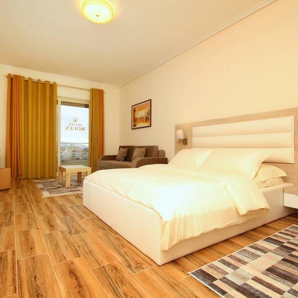 Hotel Vd Roleks Влёра Экстерьер фото